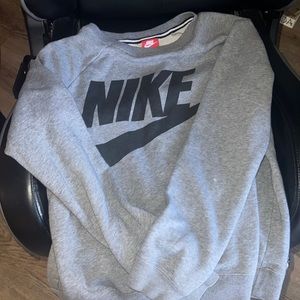 Nike crew neck